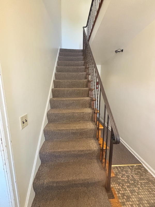 Photo - 142 N Riverview Dr Unit 4