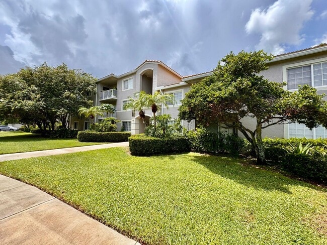 Building Photo - 5055 Wiles Rd Unit 106 Rental