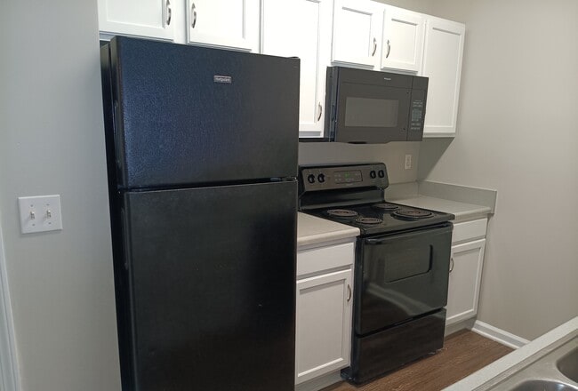 Southwind Lakes Apartments