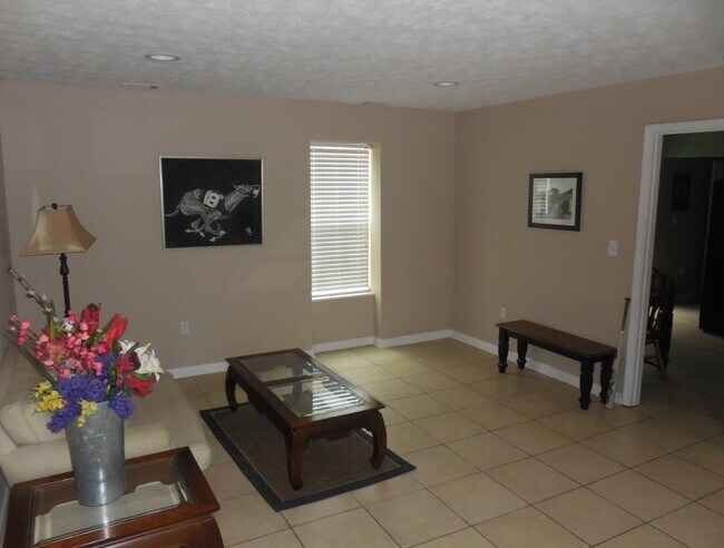 Photo - 126 Glenwood Dr Unit 126 Glenwood Drive