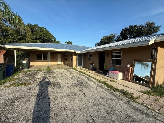 Building Photo - 5820 Algiers St Rental