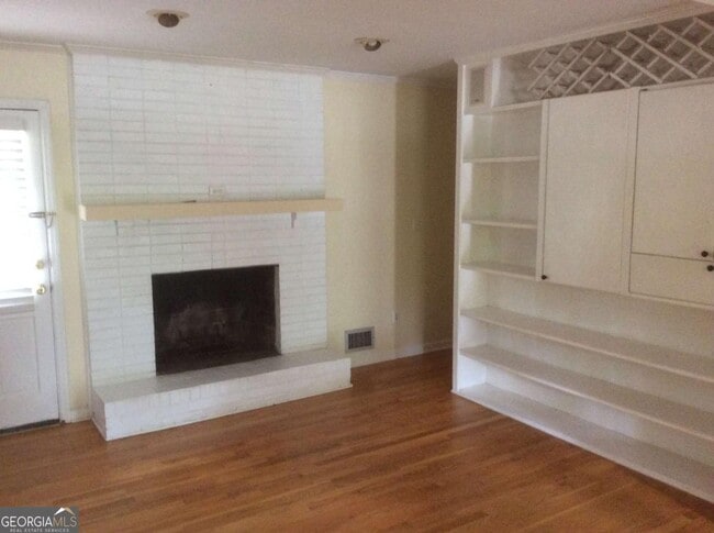 Photo - 290 Burke Cir