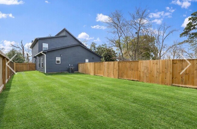 Photo - 8001 Talton St