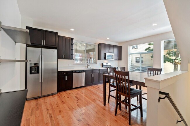 Photo - 910 N 19th St Unit 1