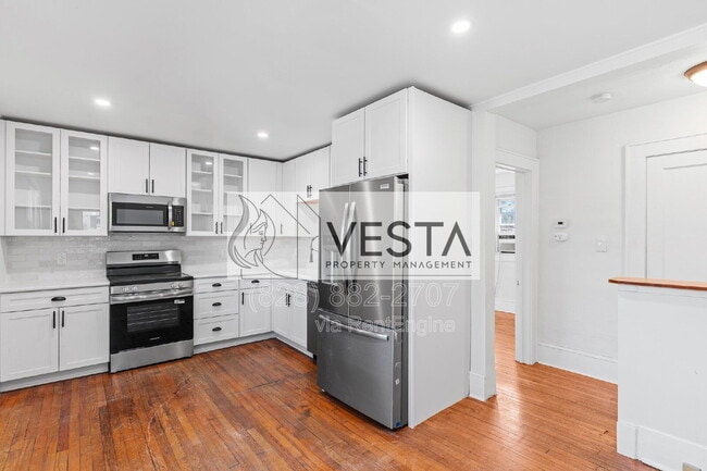 Photo - 114 Richmond Ave