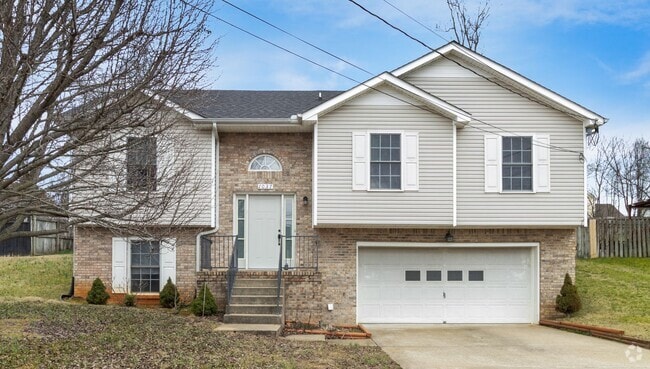 Building Photo - Beautiful & Spacious 4 Bed 3 Bath Rental!