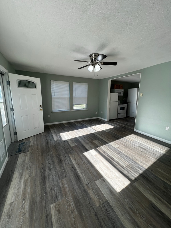 Photo - 122 S National Ave