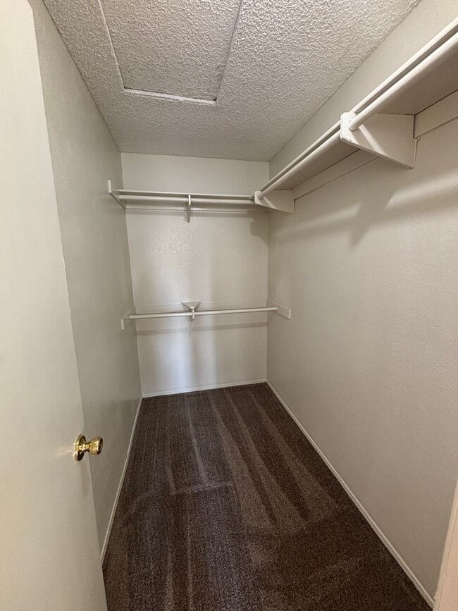 Fallbrook Hills Apartments