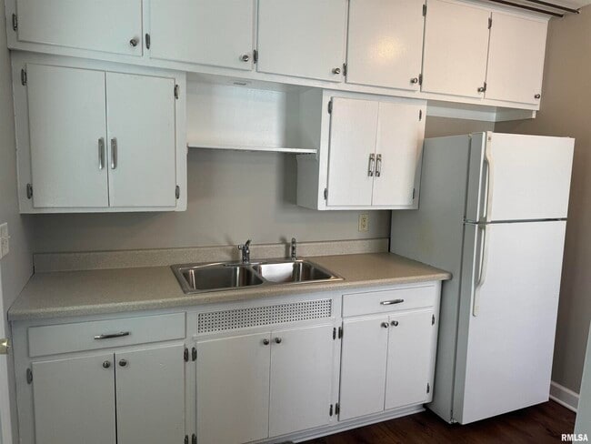 Photo - 3637 Johnson Ave