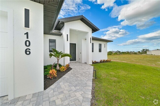 Building Photo - 106 NW 18th Pl Rental