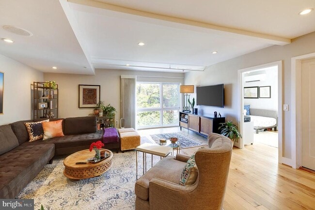 Photo - 1514 Newton St NW Unit 301