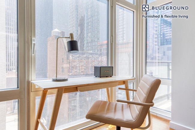 Photo - 1600 Broadway Unit FL14-ID697