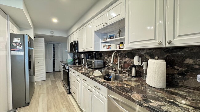 Photo - 5100 N Ocean Blvd Unidad 313