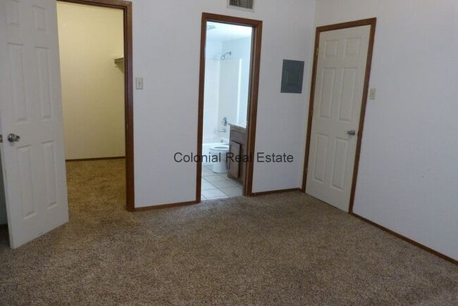 Photo - Cozy 1 Bedroom 1 bathroom Apartment. Central heat and air throughout, granite countertops, and up...