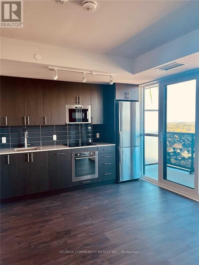 Photo - 2550 Simcoe St N Unit 1621