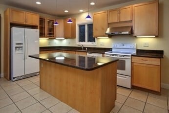 Photo - 27 Sullivan Ave