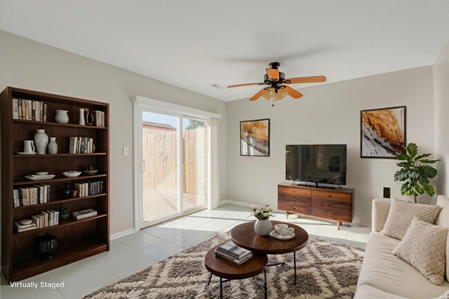 Photo - 3BR/1.5BA Thoroughgood End Unit Townhouse ...