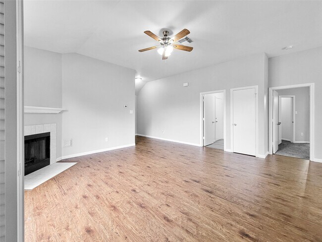 Photo - 4010 Redwood Hill Ct