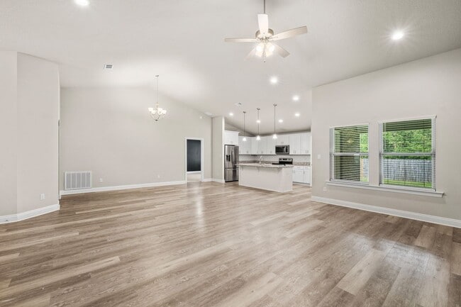 Photo - 4 Bed 2 Bath home in Milton