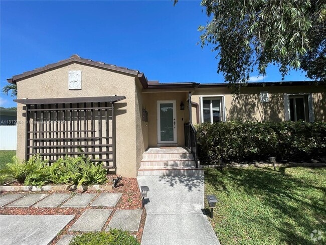 Building Photo - 557 De Leon Dr Rental