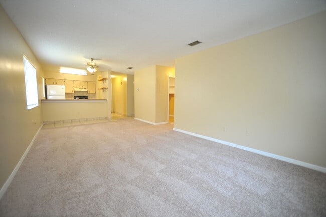Photo - 2410 Fox Hollow Dr