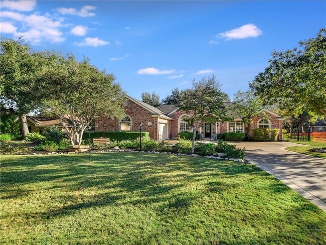 Photo - 207 Tellus St