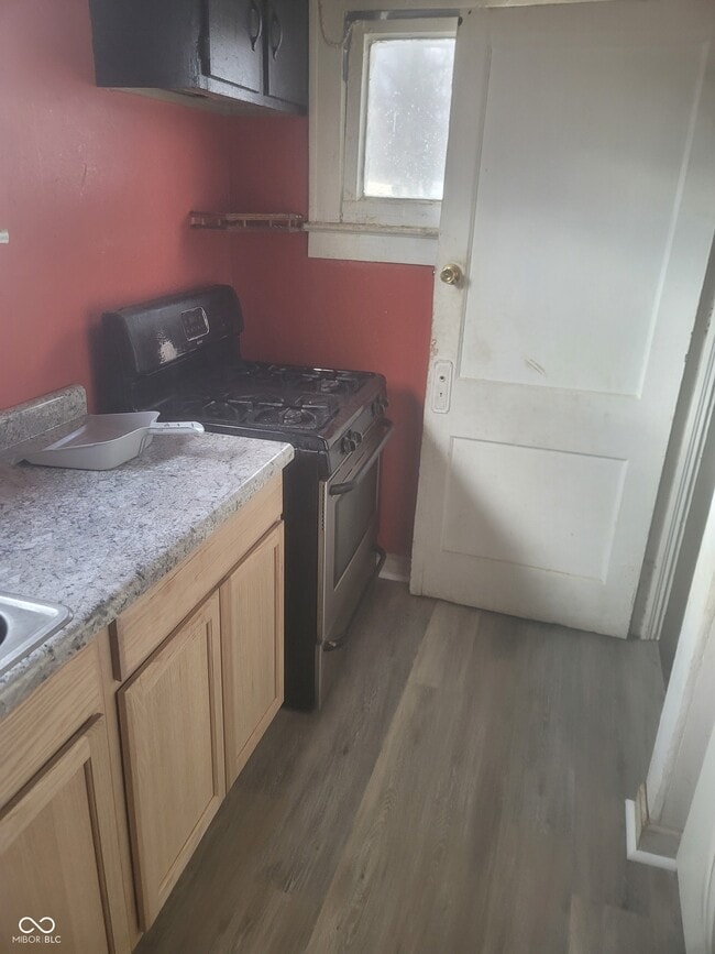 Photo - 3313 W 9th St