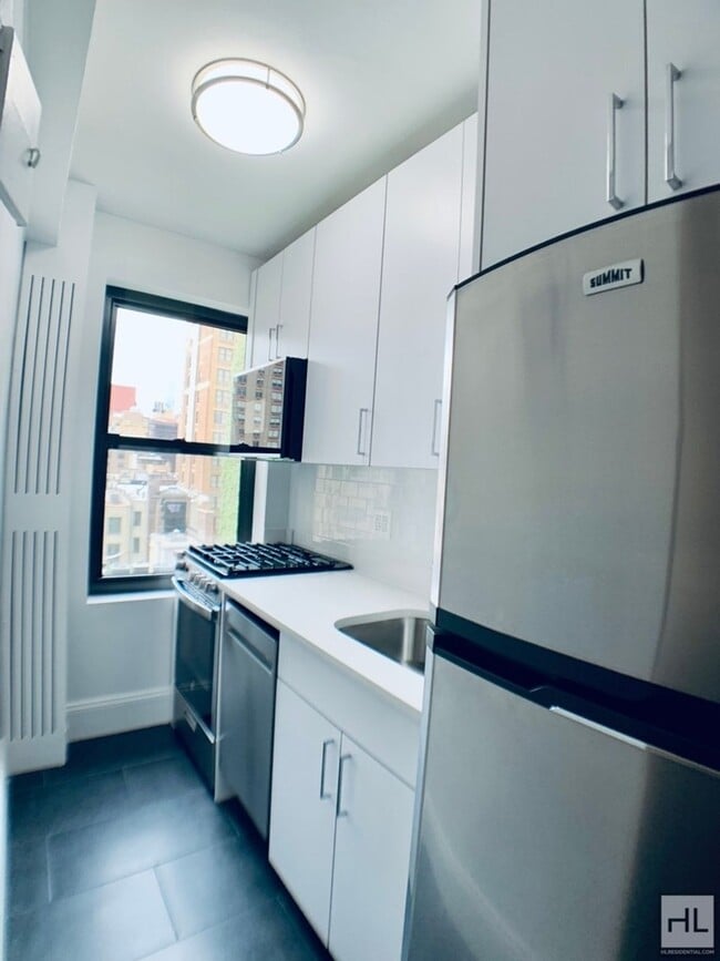 Photo - EAST 38 STREET Unidad 10B