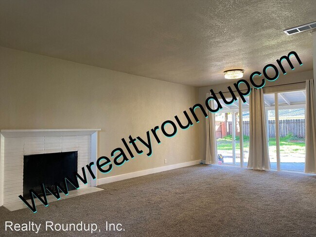 Photo - 4 br, 2 bath House - 14 W Mayfair Ave