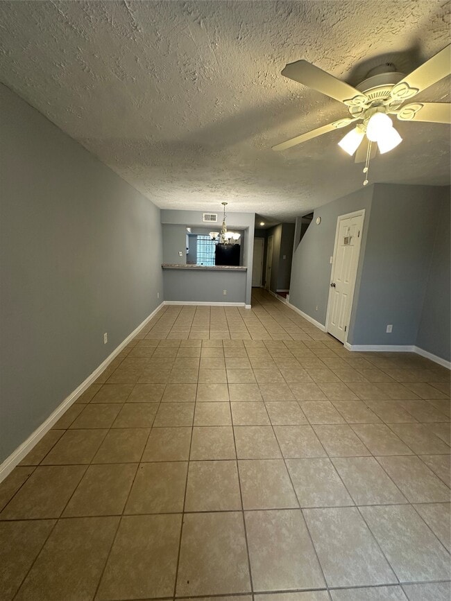 Building Photo - 8636 Village of Fondren Unit 8636