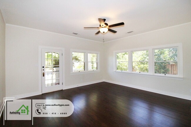 Photo - 1428 Chestnut St