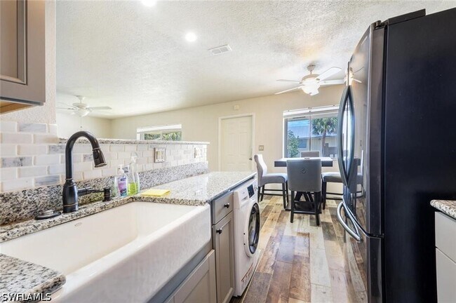 Photo - 4625 Bayshore Dr Unit D16