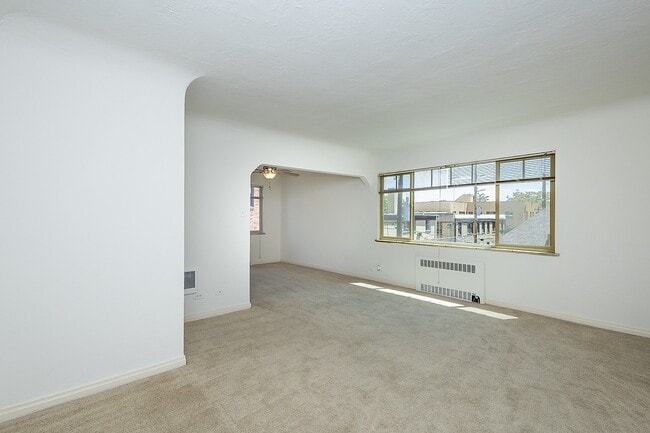 Building Photo - The Grant-Lee Rental