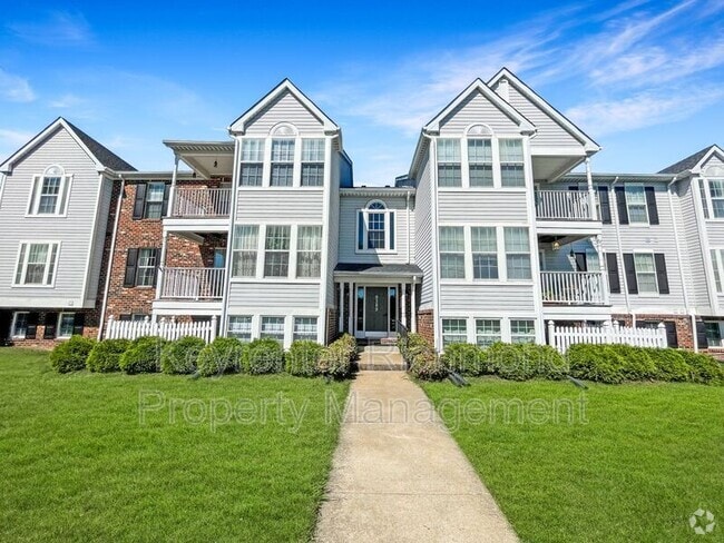 Building Photo - 9389 Horse Castle Ct Unit 702 Rental