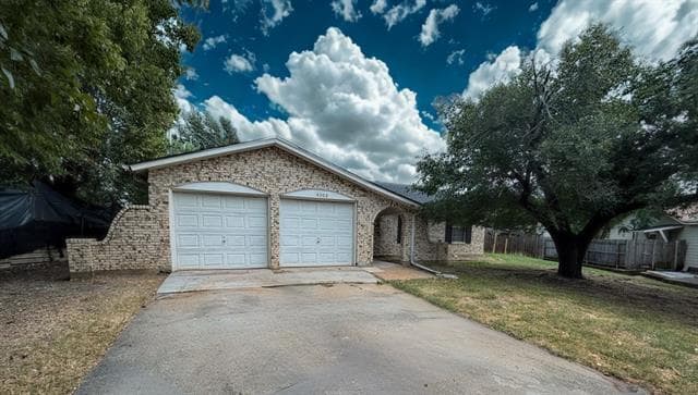 Building Photo - 4002 Fairbanks Ct Rental