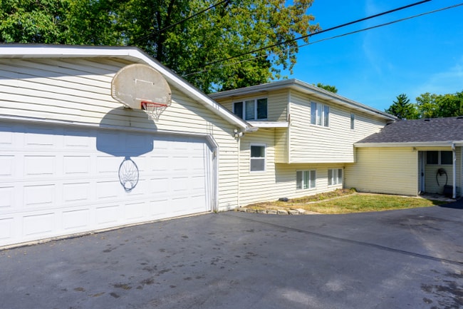 Photo - 1340 Campbell Ave