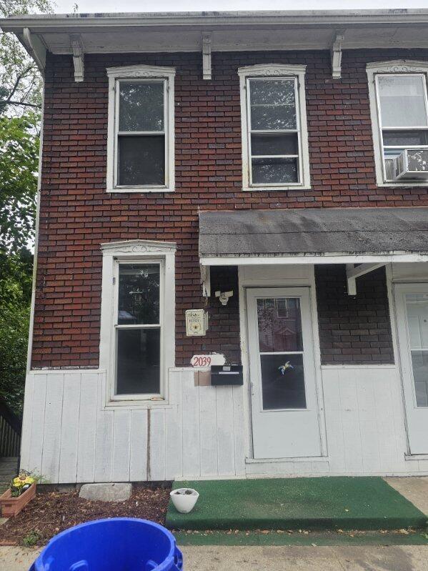 Building Photo - 2039 Kensington St Unit A Rental