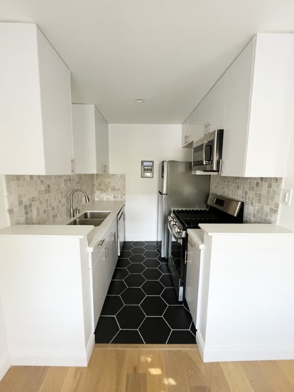 Building Photo - 1521 12th St