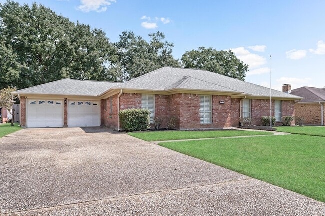 Photo - 660 Bancroft Dr