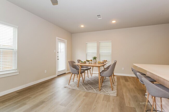 Photo - 18342 W Centro Cir