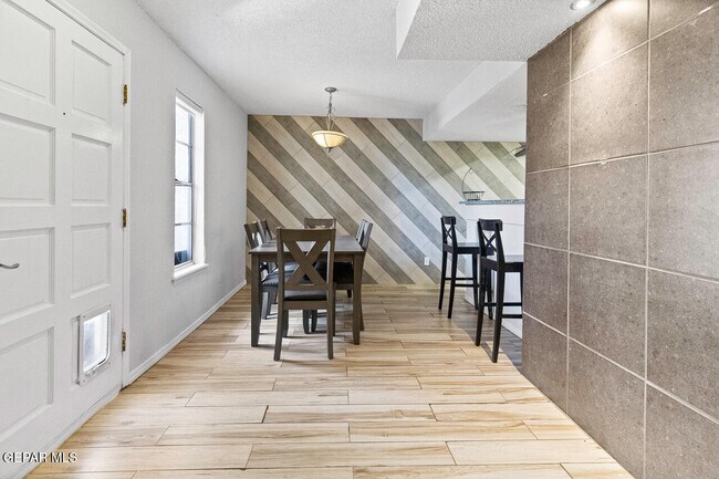 Photo - 6201 Escondido Dr Unit 10 D