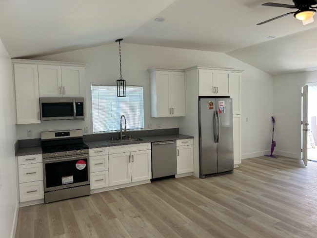 Photo - 1062 18th St