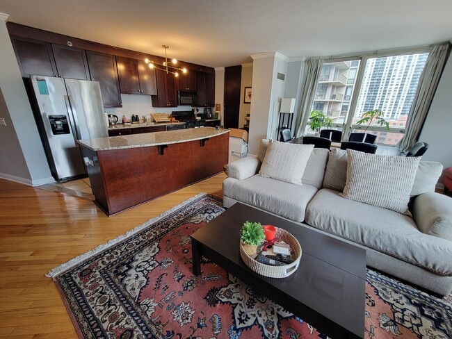 Photo - 33 W Ontario St Unit 14A