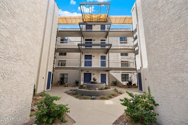 Building Photo - 5132 N 31st Way Unit 147