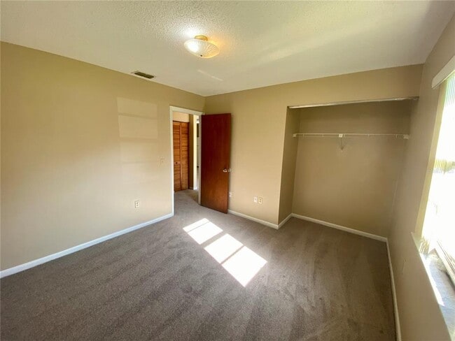 Photo - 20004 Suncrest Dr