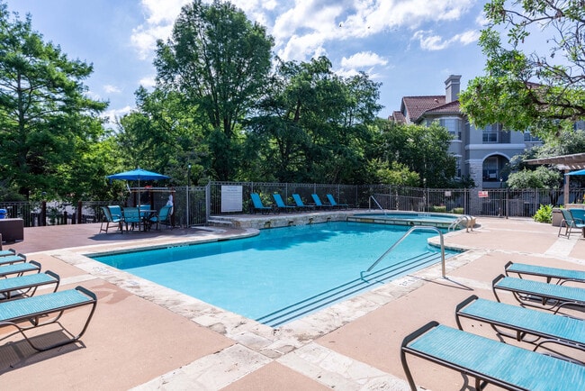 The Boulevard At Town Lake apartments — community photo