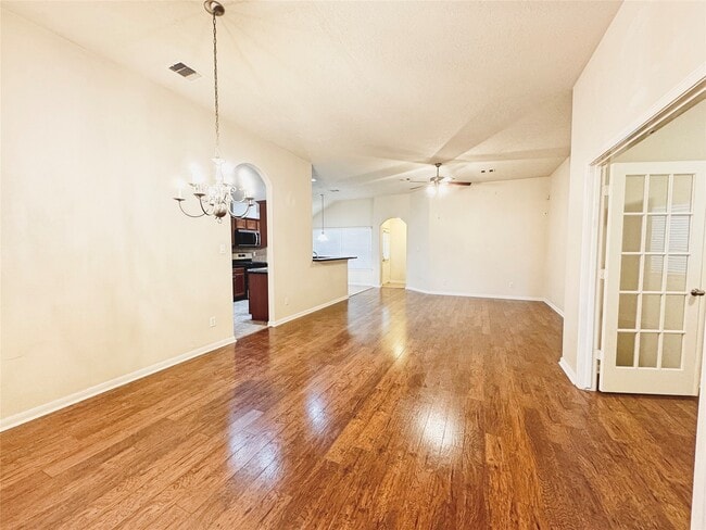 Photo - 13306 Southpoint Ln