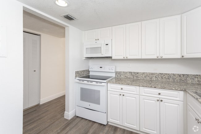 Colony at Dadeland