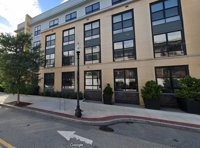 Building Photo - 320 D St Unit 313 Rental