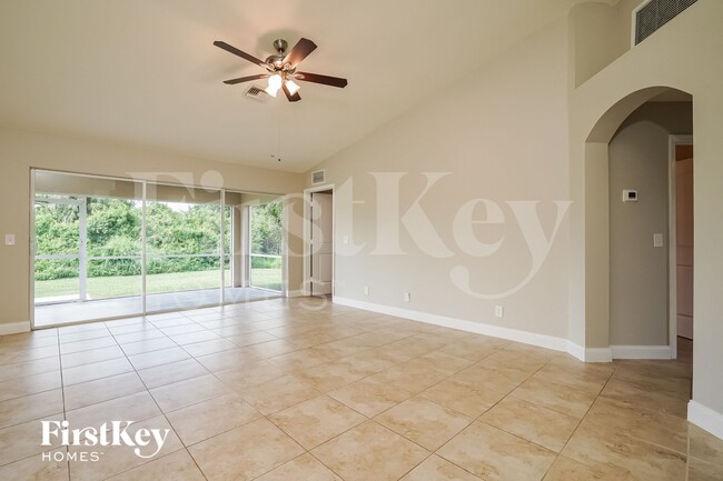 Photo - 3215 41st St SW